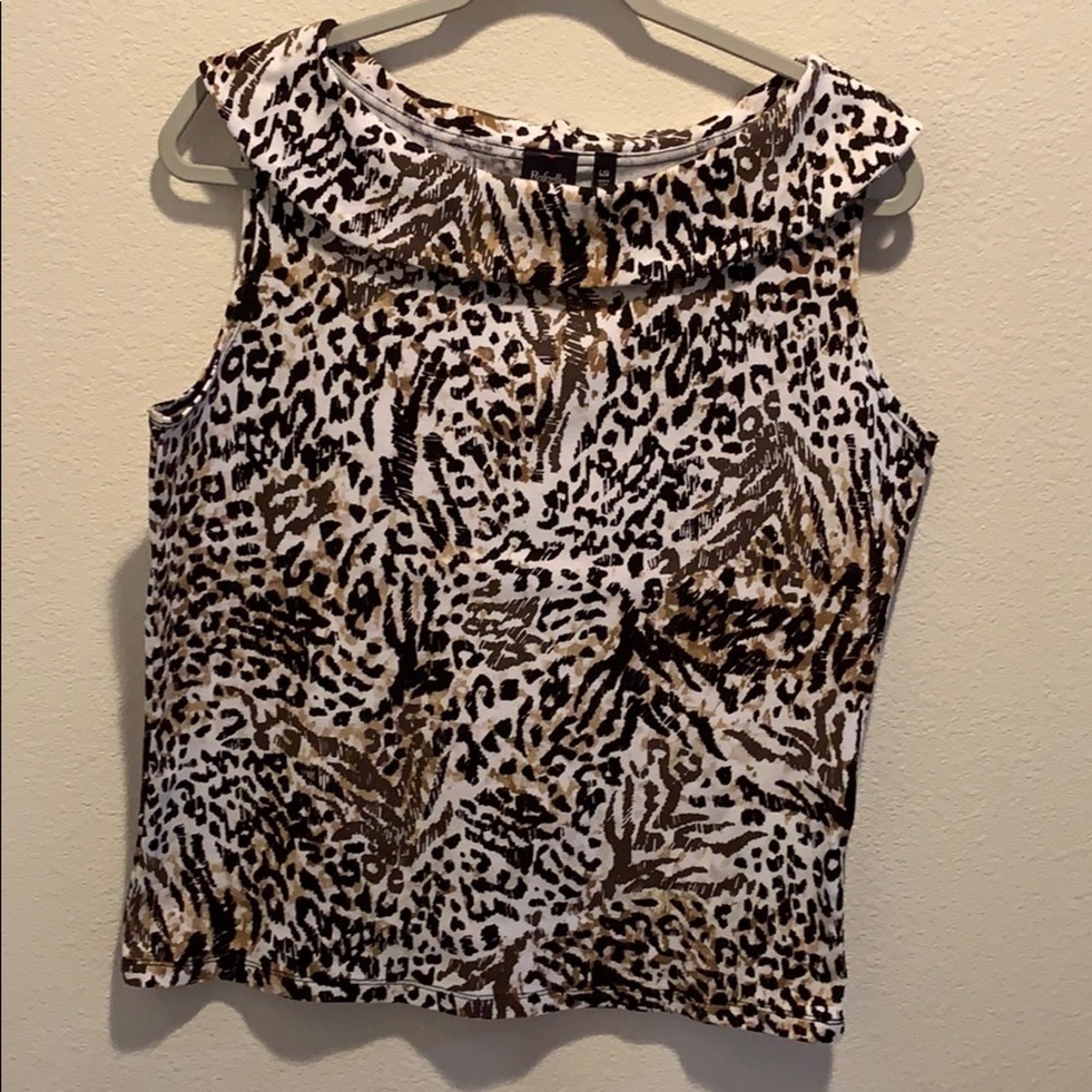 Rafaella Animal Print Shell Top. Pit to pit 20” Lg​​​​​​​​​​​​​​​​​​​​​